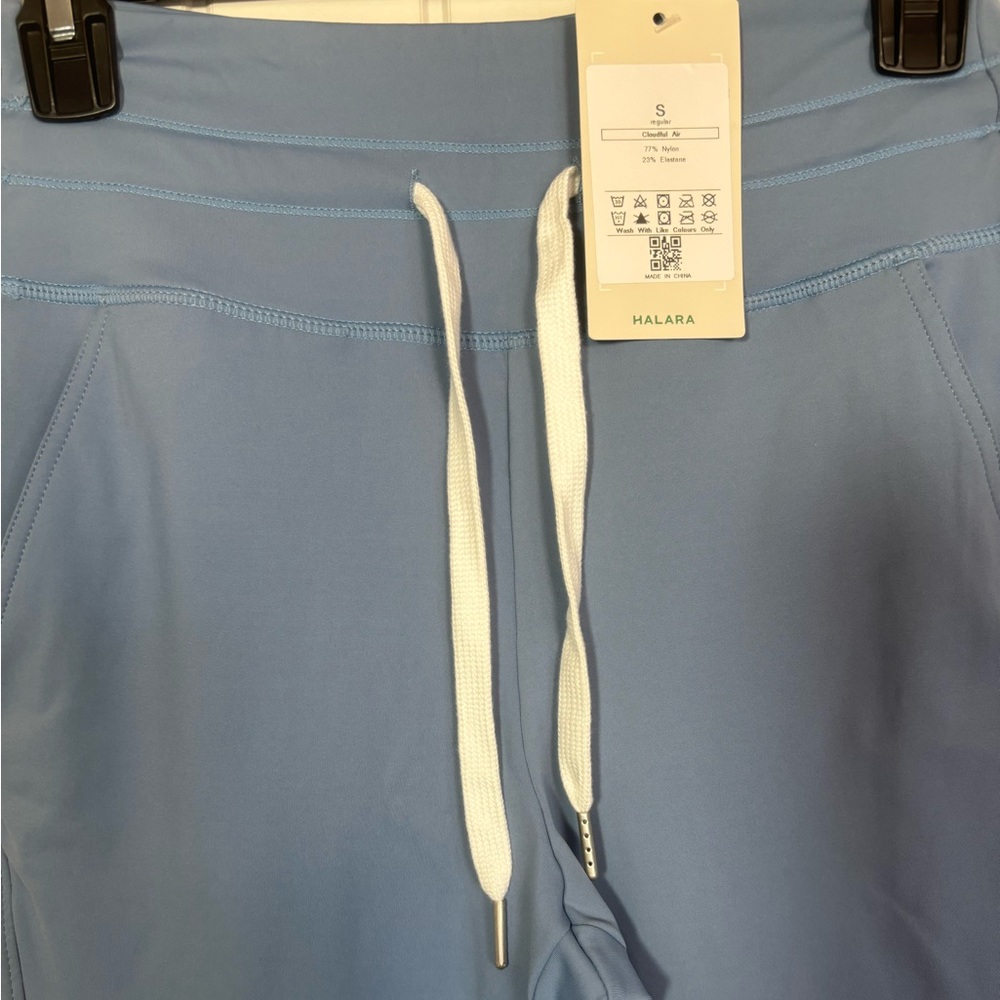 HALARA Cloudful Air Blue High Waist Joggers Size Small NWT - Picture 8 of 11